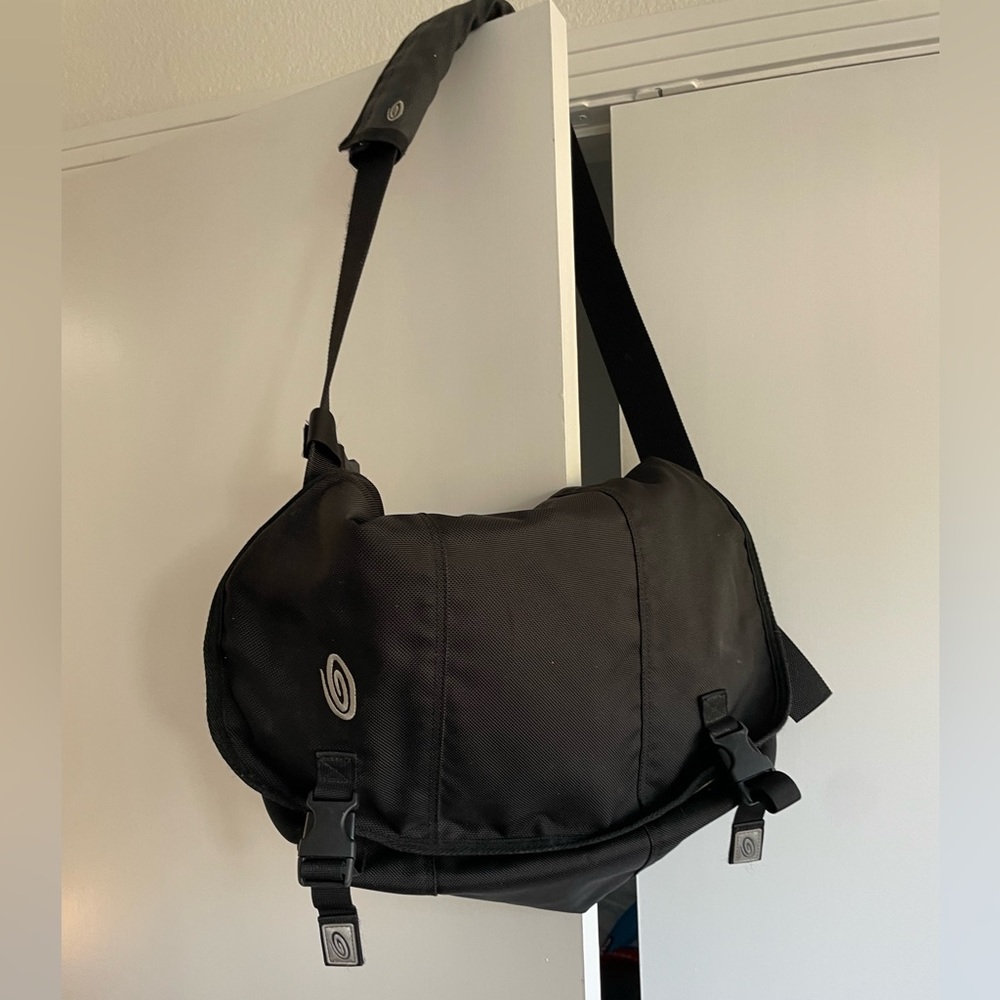 Timbuk2 Classic Commuter Messenger Crossbody or Diaper Bag - Unisex